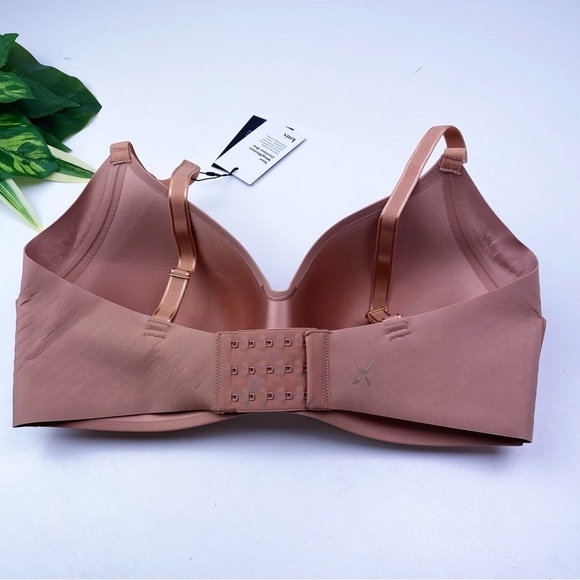 Knix Wingwoman Contour Bra Cavassa Nude Size 7+ NWT Wireless Supportive - Picture 7 of 10